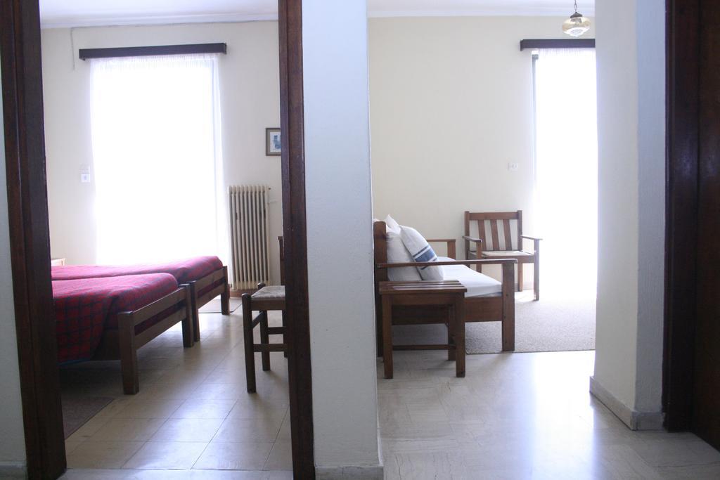 Aparthotel Iliahtides Amarynthos Cameră foto